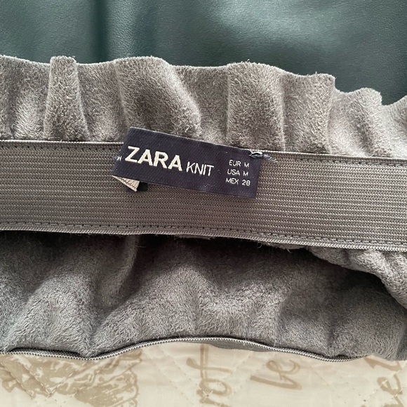 Zara mini skirt in faux leather - Picture 2 of 3